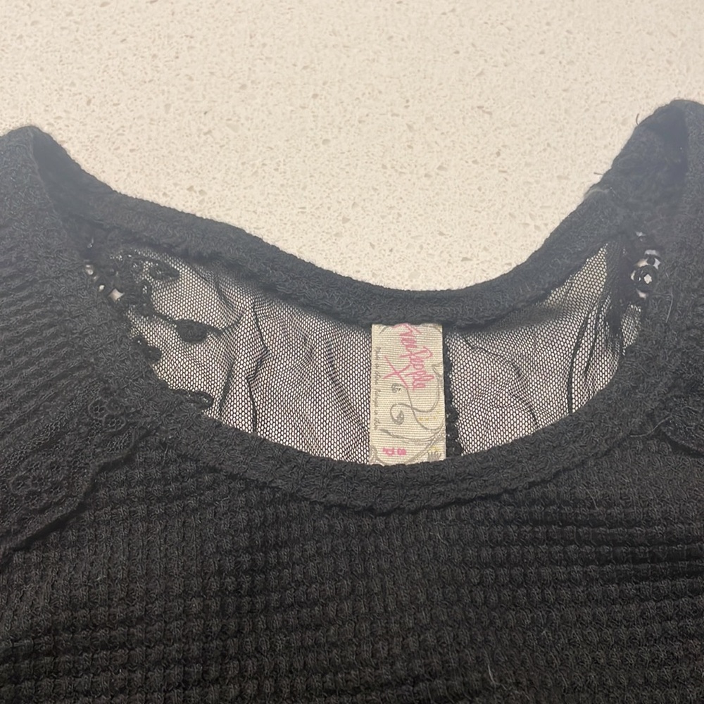 Free People knit sweater womens size S. - Picture 2 of 3